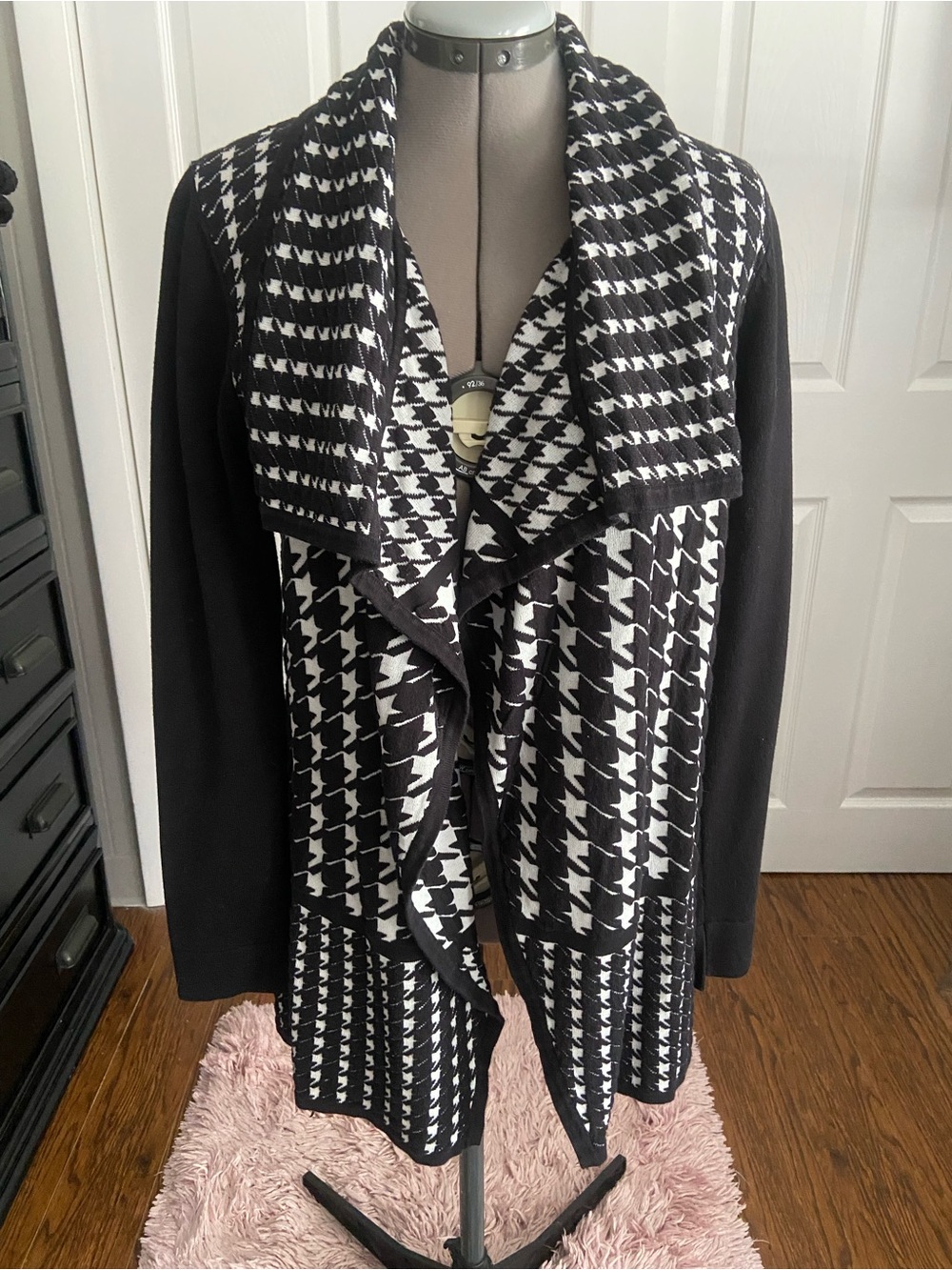 Dana Buchman Black & White Houndstooth Open-Front Trench Coat